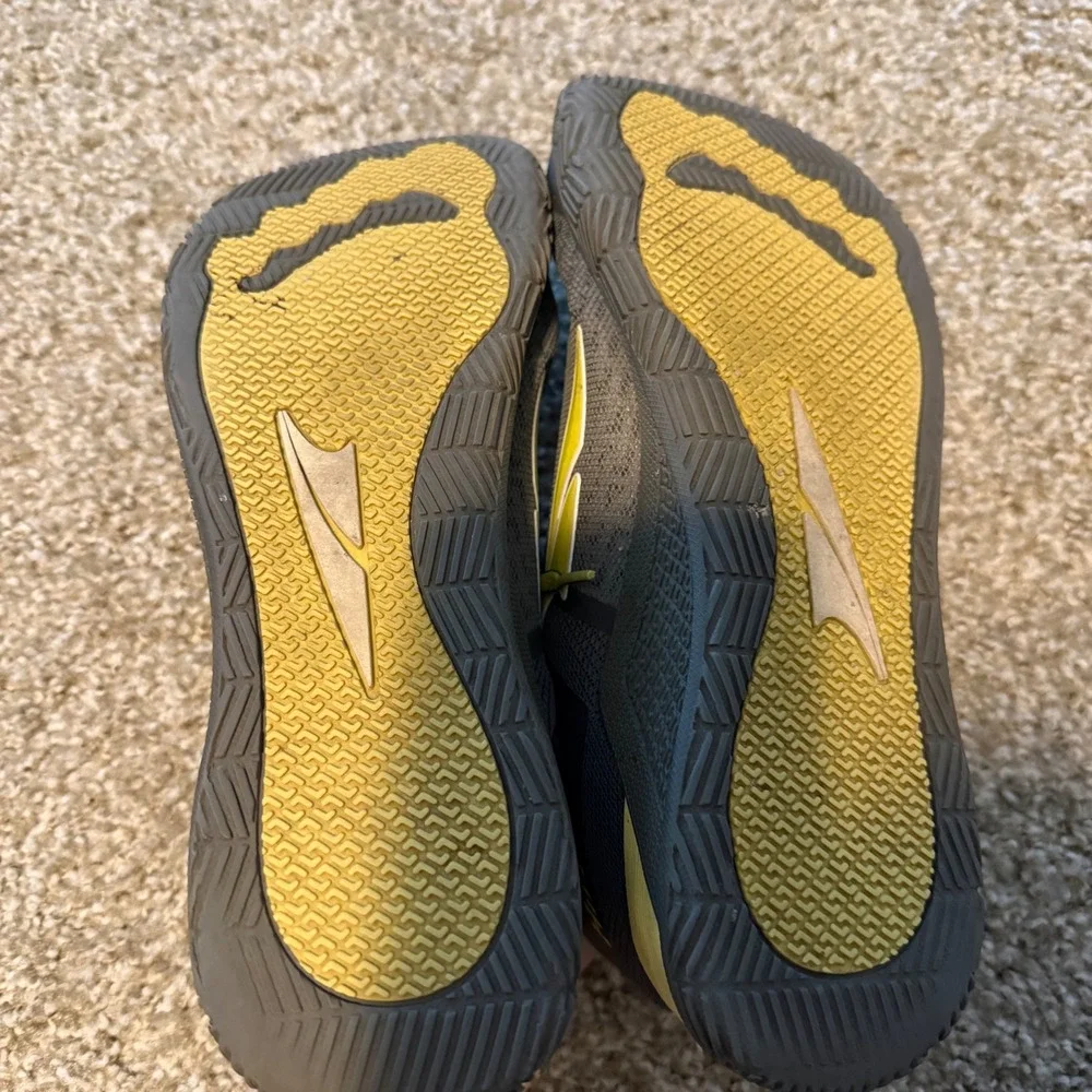 Altra HIIT XT cross-training shoes Gray green 8 athletic outdoor active running